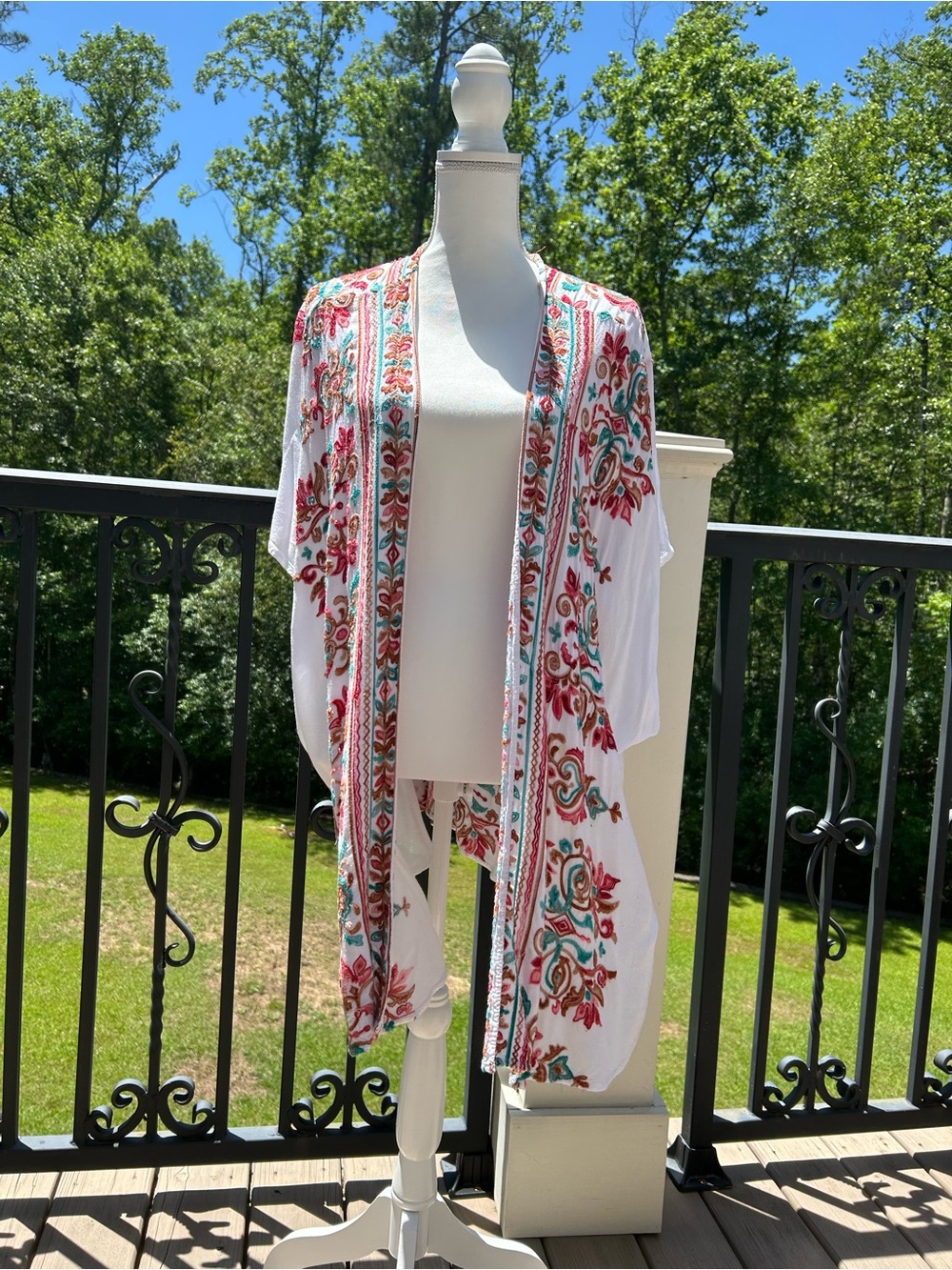 White Floral Embroidered Kimono Cardigan 1X/2X